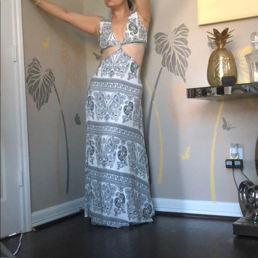 Beautiful B&W Lulu’s Vintage cutout maxi dress